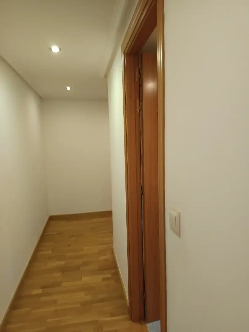 Wohnung zum Verkauf in  Huesca Capital mit Klimaanlage, Terrasse und Schwimmbad
