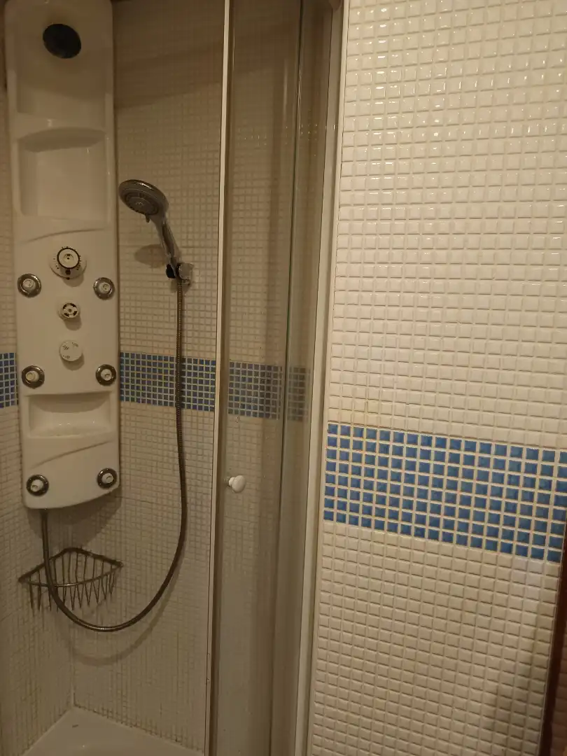 Badezimmer von Wohnung zum Verkauf in  Huesca Capital mit Klimaanlage, Terrasse und Schwimmbad