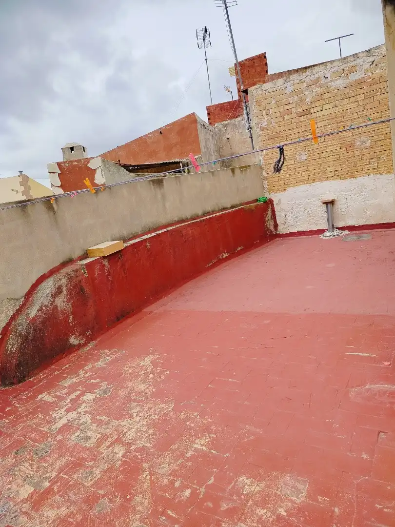 Casa adosada en venta en Carrer Sierra, 19, Crevillent Piscina de Casa adosada en venta en Crevillent con Aire acondicionado, Terraza y Trastero
