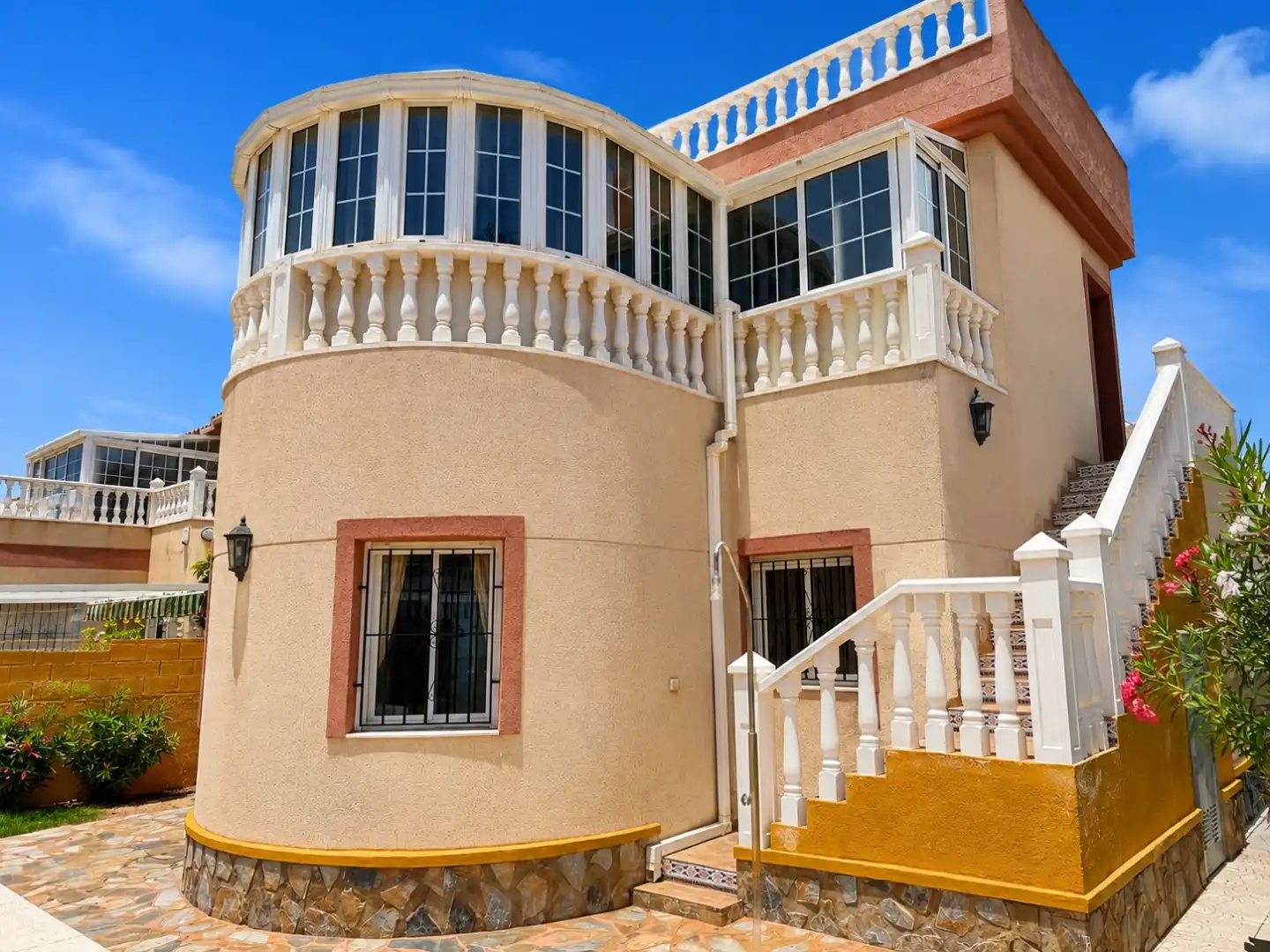 Casa o chalet en venta en Diseminado Poligono 2, 28, El Mojón Vista exterior de Casa o chalet en venta en Pilar de la Horadada con Aire acondicionado, Terraza y Piscina