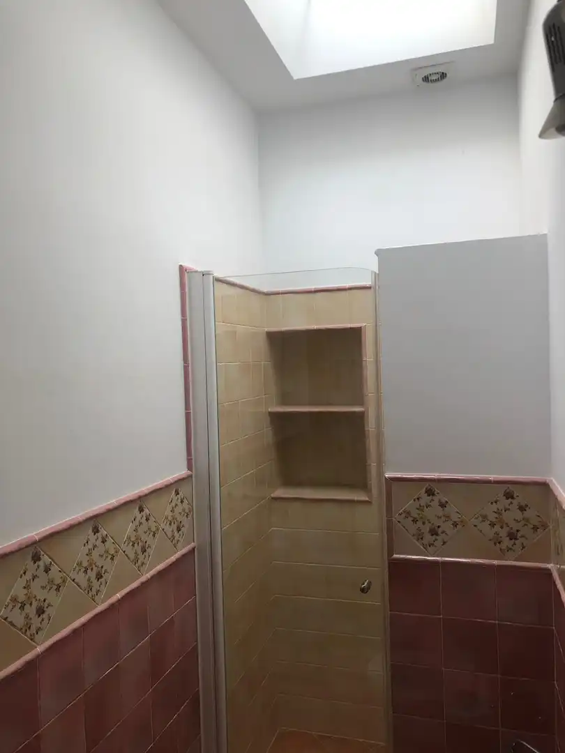 Pis de lloguer a Ronda León de San Francisco, 34, Carmona Bany de Pis de lloguer en Carmona amb Aire condicionat, Calefacció i Parquet