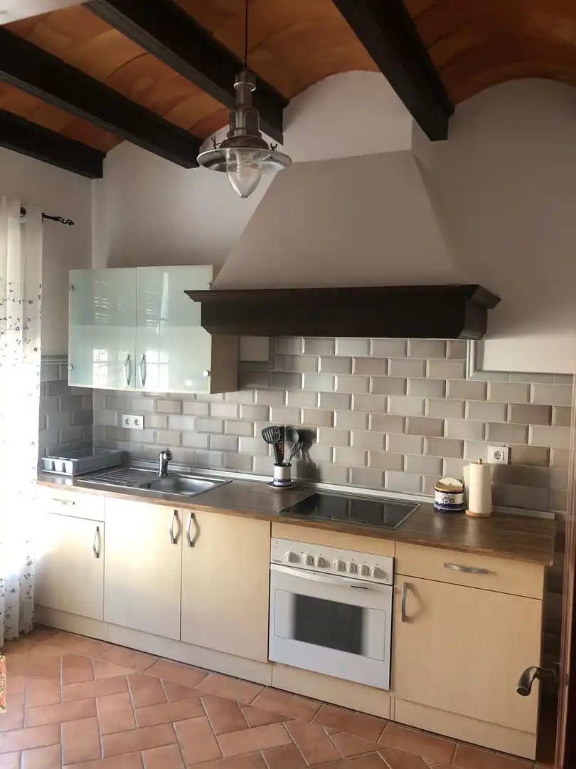 Pis de lloguer a Ronda León de San Francisco, 34, Carmona Cuina de Pis de lloguer en Carmona amb Aire condicionat, Calefacció i Parquet