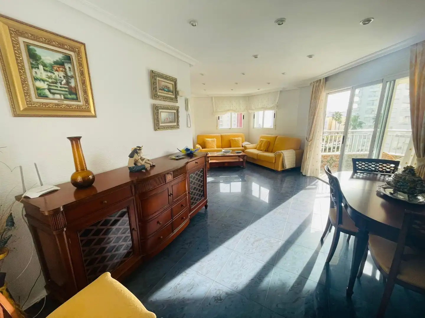 Wohnung zum Verkauf in Carrer D'astúries, 6, Playa de Gandia Wohnzimmer von Wohnung zum Verkauf in Gandia mit Klimaanlage, Terrasse und Schwimmbad