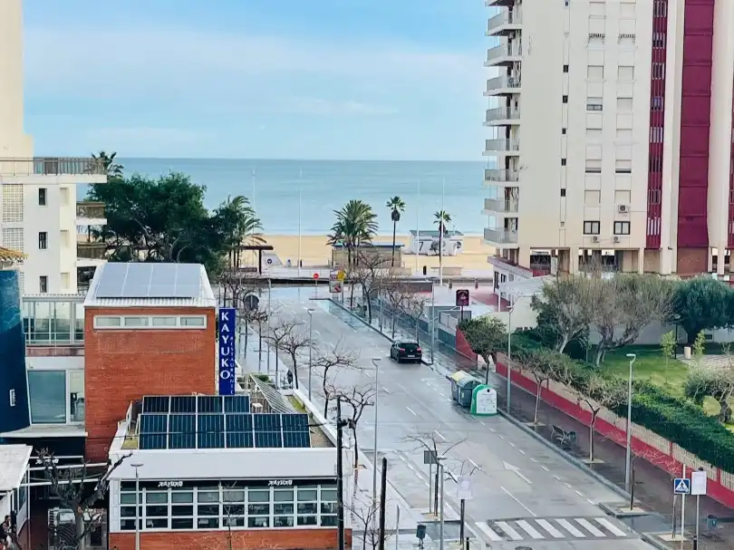 Wohnung zum Verkauf in Carrer D'astúries, 6, Playa de Gandia Außenansicht von Wohnung zum Verkauf in Gandia mit Klimaanlage, Terrasse und Schwimmbad