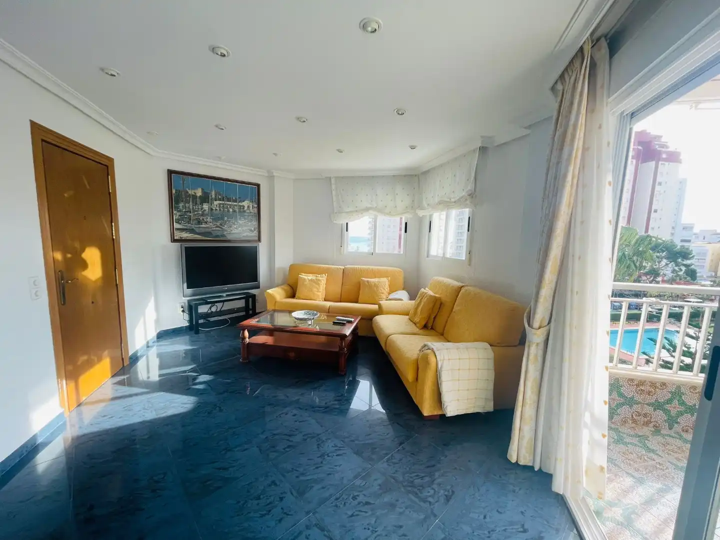 Wohnung zum Verkauf in Carrer D'astúries, 6, Playa de Gandia Wohnzimmer von Wohnung zum Verkauf in Gandia mit Klimaanlage, Terrasse und Schwimmbad