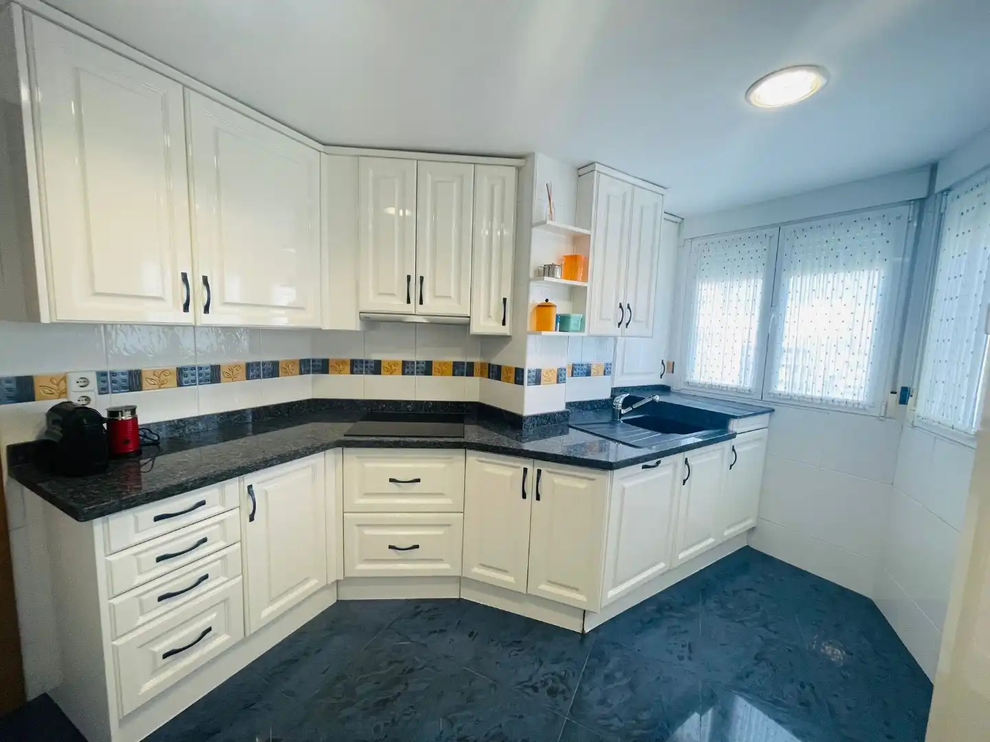 Wohnung zum Verkauf in Carrer D'astúries, 6, Playa de Gandia Küche von Wohnung zum Verkauf in Gandia mit Klimaanlage, Terrasse und Schwimmbad