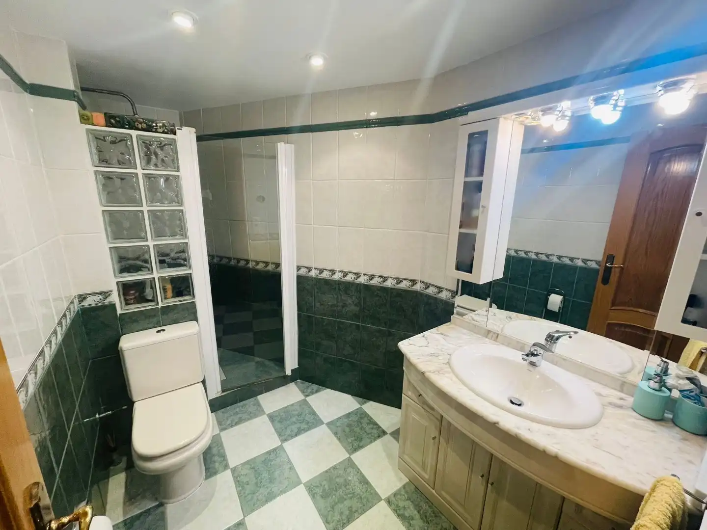 Wohnung zum Verkauf in Carrer D'astúries, 6, Playa de Gandia Badezimmer von Wohnung zum Verkauf in Gandia mit Klimaanlage, Terrasse und Schwimmbad