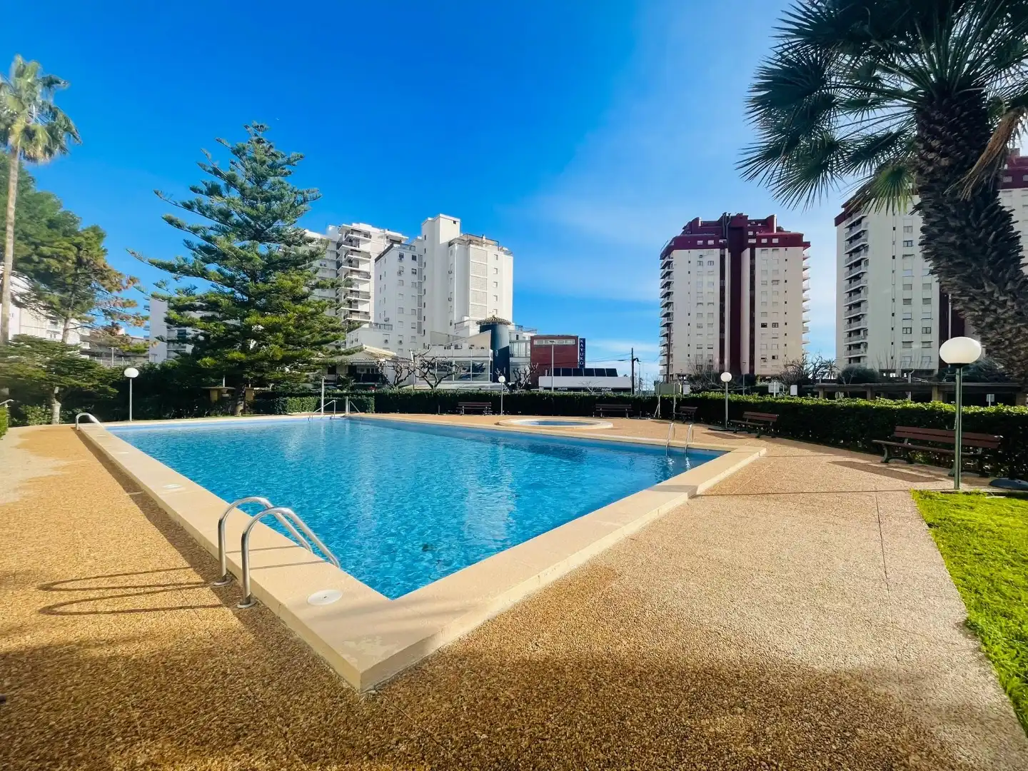 Wohnung zum Verkauf in Carrer D'astúries, 6, Playa de Gandia Schwimmbecken von Wohnung zum Verkauf in Gandia mit Klimaanlage, Terrasse und Schwimmbad