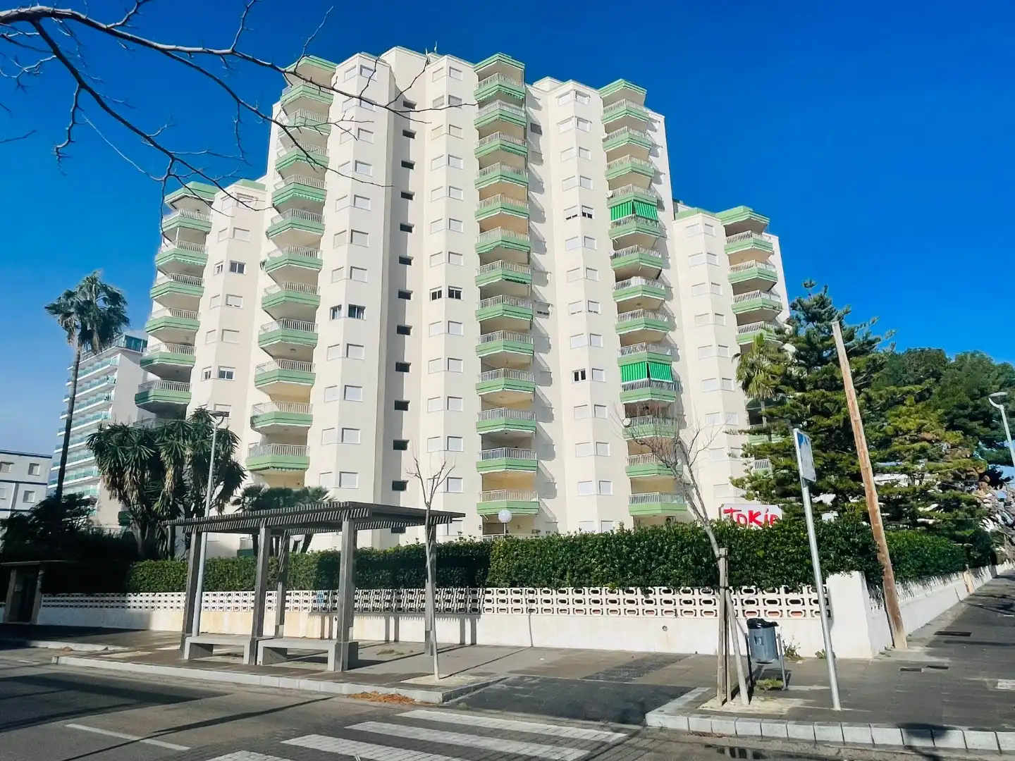 Wohnung zum Verkauf in Carrer D'astúries, 6, Playa de Gandia Außenansicht von Wohnung zum Verkauf in Gandia mit Klimaanlage, Terrasse und Schwimmbad