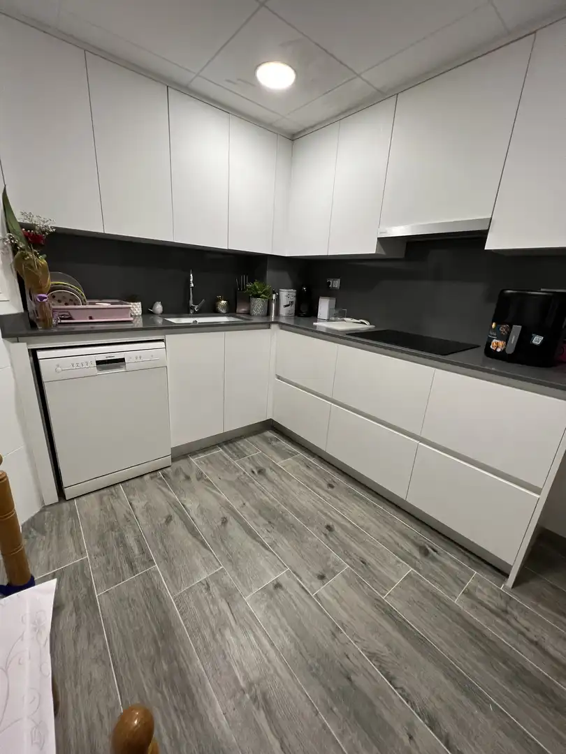 Flat for sale in Calle del Maestro Atanasio Garcia Zapater, Benetússer Kitchen of Flat for sale in Benetússer with Air Conditioner, Terrace and Furnished