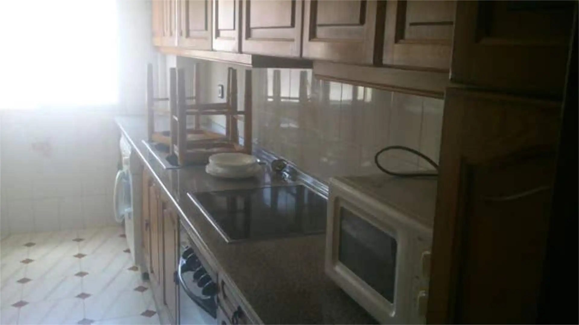 Piso de alquiler en Valdepasillas - La Paz - Huerta Rosales Cocina de Piso de alquiler en Badajoz con Terraza