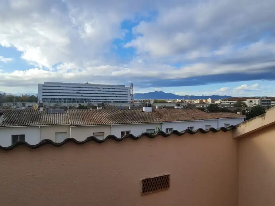 Casa adosada en venta en Carrer Riera d'Osor, 15, Palau Vista exterior de Casa adosada en venta en Girona con Calefacción, Jardín privado y Terraza