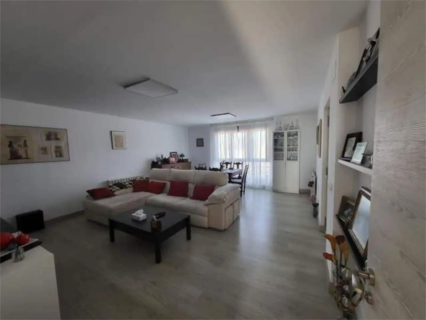 Casa adosada en venda a Viella - Granda - Meres Sala d'estar de Casa adosada en venda en Siero amb Calefacció, Jardí privat i Terrassa