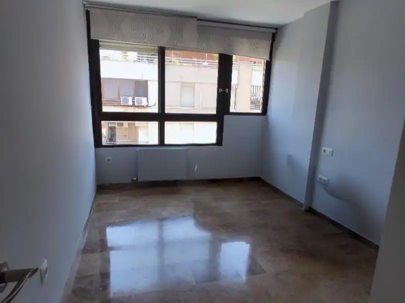 Piso de alquiler en Calle del Pintor Miguel Ayala, 7, Peñamefecit - Avda Barcelona Piso de alquiler en Calle del Pintor Miguel Ayala, 7, Peñamefecit - Avda Barcelona