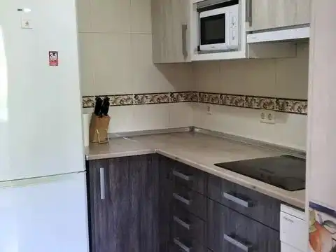 Piso de alquiler en Avenida Talavera de Perú, 6, Puerta de Cuartos - Avda. de Portugal Cocina de Piso de alquiler en Talavera de la Reina con Calefacción, Parquet y Amueblado