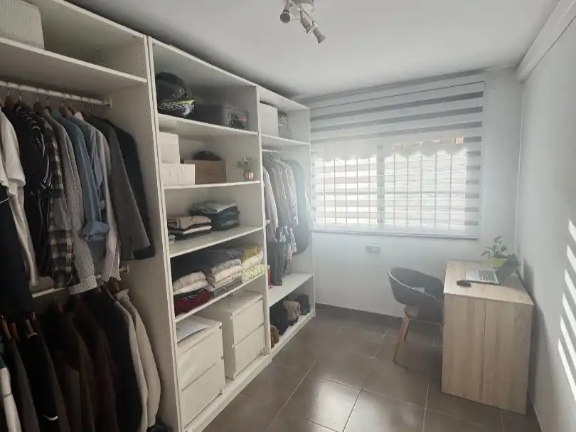 Piso en venta en Carrer de L'abat Oliba, 33, Blanes Habitación de Piso en venta en Blanes con Aire acondicionado, Terraza y Balcón