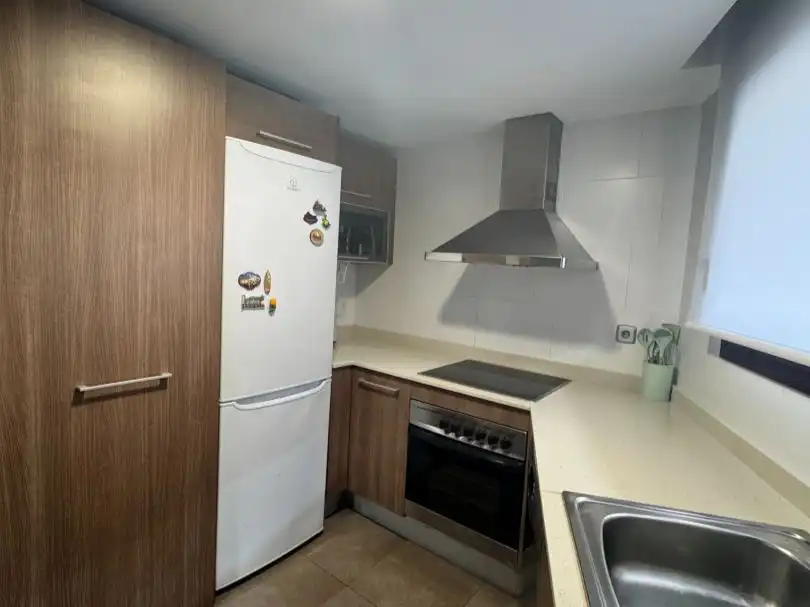Piso en venta en Carrer de L'abat Oliba, 33, Blanes Cocina de Piso en venta en Blanes con Aire acondicionado, Terraza y Balcón