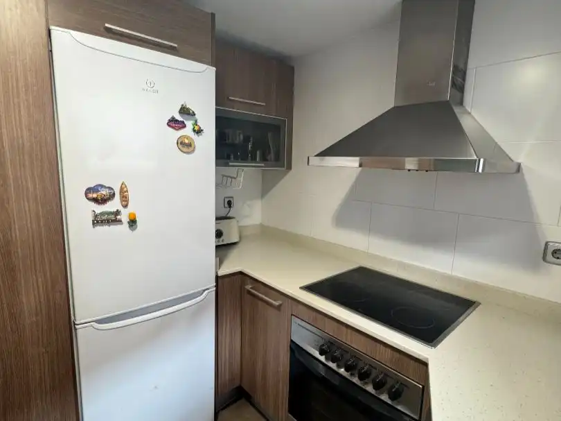 Piso en venta en Carrer de L'abat Oliba, 33, Blanes Cocina de Piso en venta en Blanes con Aire acondicionado, Terraza y Balcón