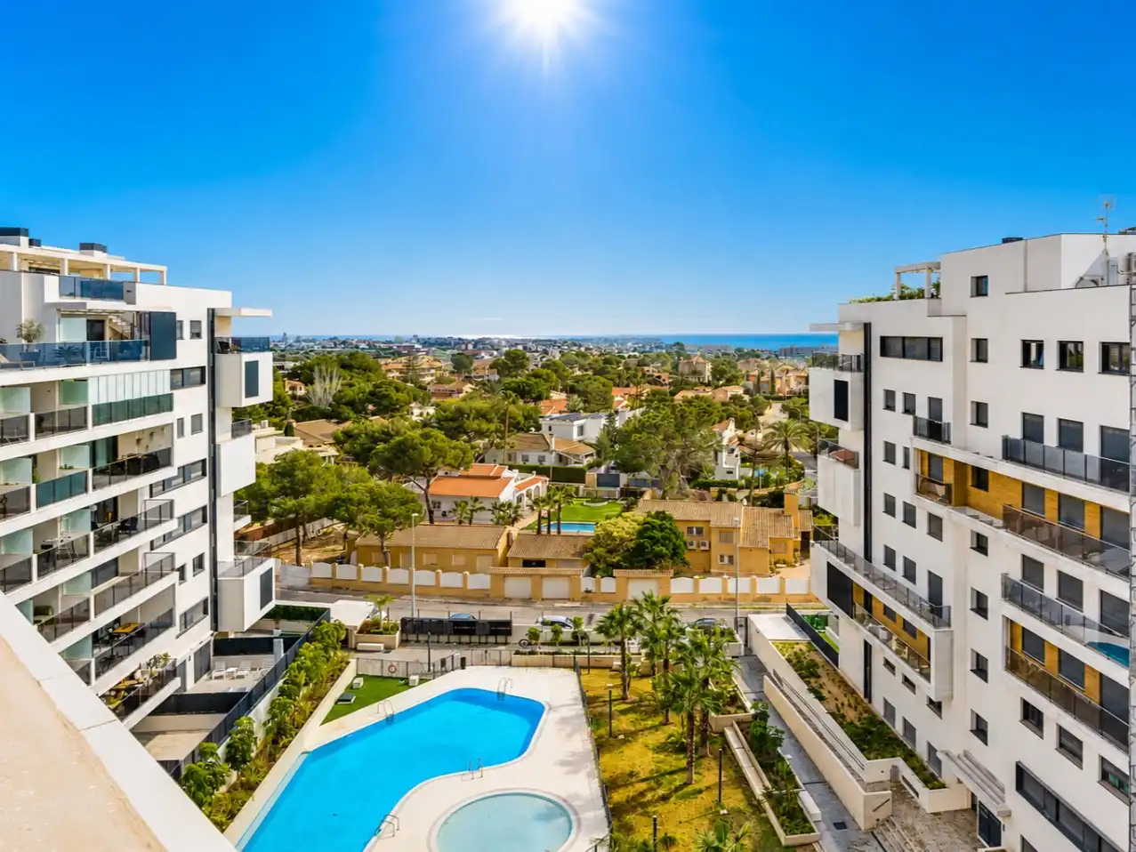 Attic for sale in Saavedra Fajardo, 1, Campoamor Exterior view of Attic for sale in Orihuela with Air Conditioner, Heating and Terrace