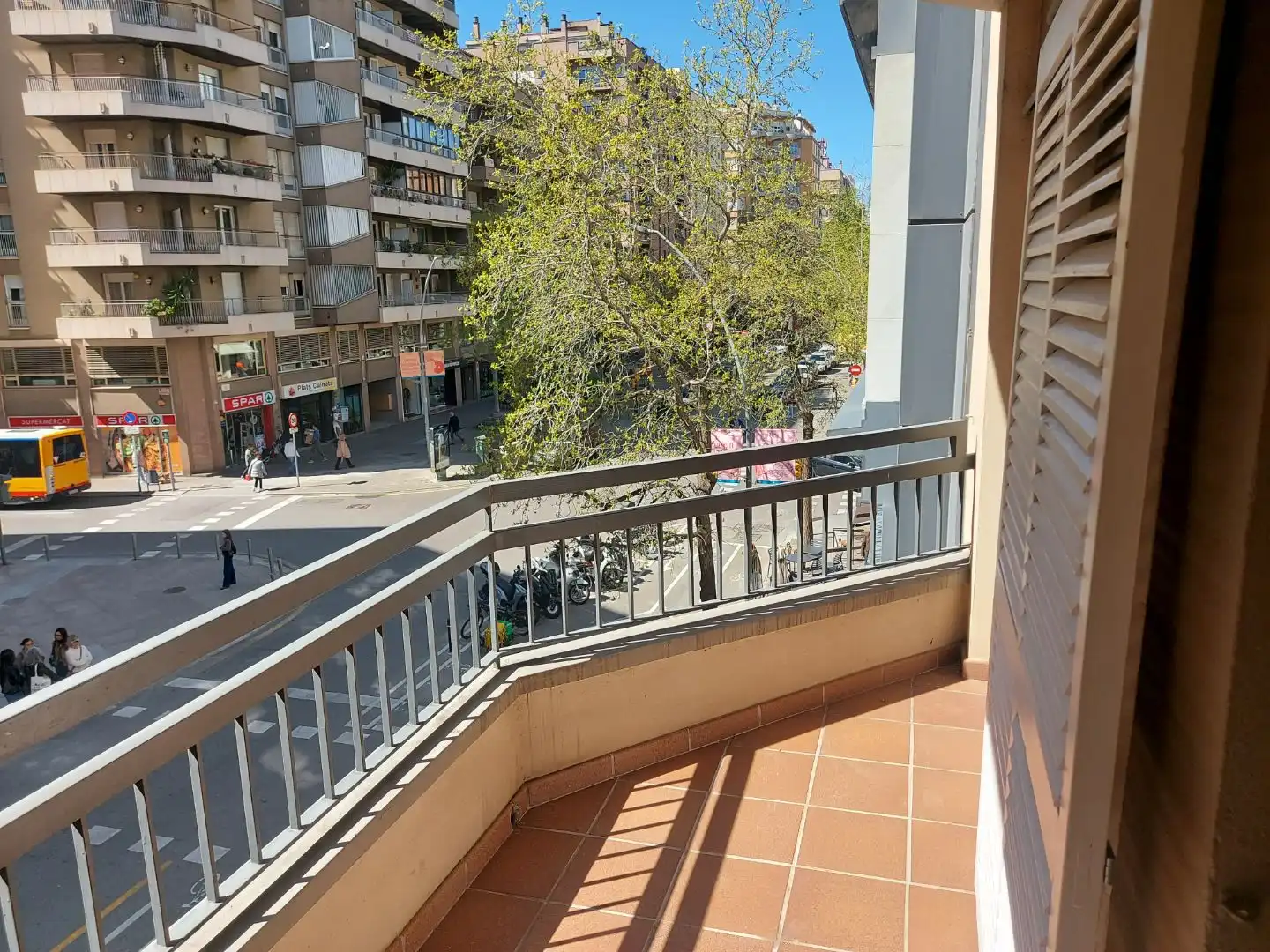 Piso en venta en Carrer de la Creu, 32, Eixample Nord Vista exterior de Piso en venta en Girona Capital con Terraza y Balcón