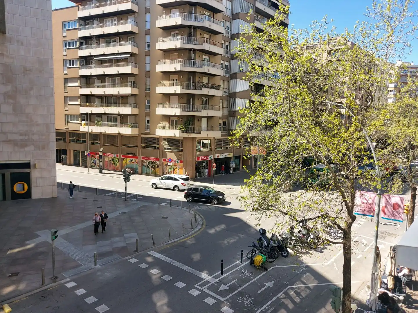 Piso en venta en Carrer de la Creu, 32, Eixample Nord Vista exterior de Piso en venta en Girona Capital con Terraza y Balcón