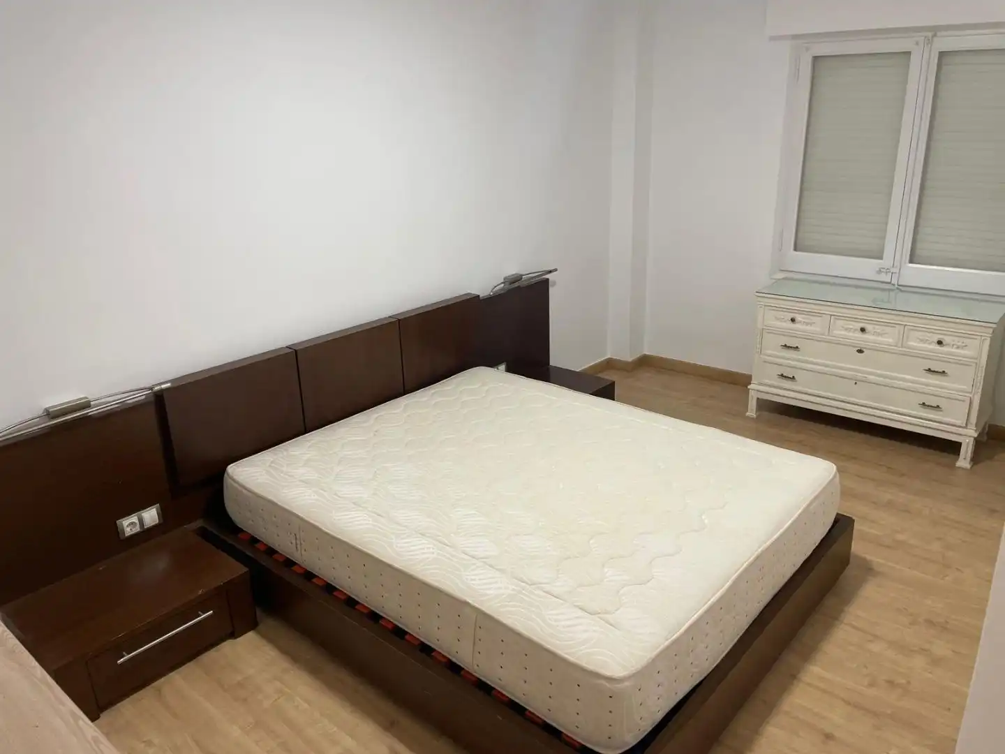 Piso en venta en Carrer de la Creu, 32, Eixample Nord Habitación de Piso en venta en Girona Capital con Terraza y Balcón