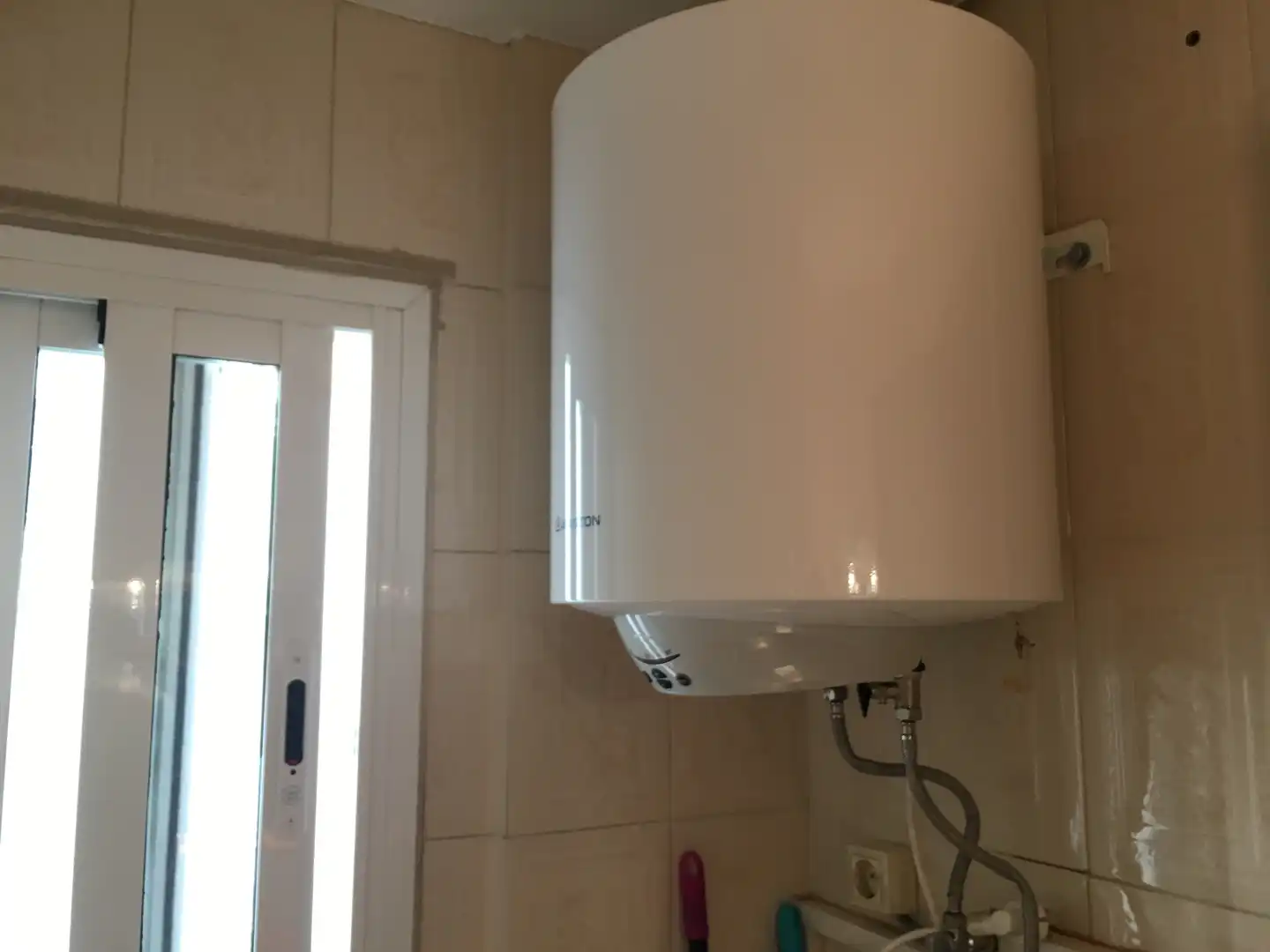Dúplex de alquiler en Calle Compás de Santo Domingo, 11, El Torreón - Los Ángeles - El Pilar Baño de Dúplex de alquiler en Ciudad Real con Aire acondicionado, Calefacción y Amueblado