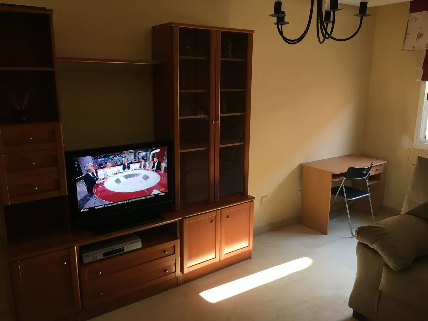 Dúplex de alquiler en Calle Compás de Santo Domingo, 11, El Torreón - Los Ángeles - El Pilar Sala de estar de Dúplex de alquiler en Ciudad Real con Aire acondicionado, Calefacción y Amueblado
