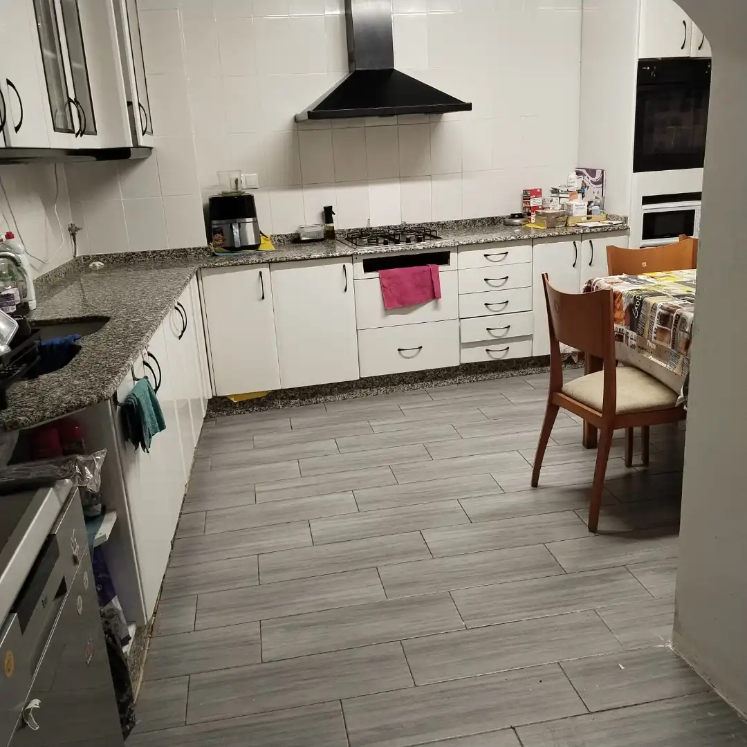 Planta baja en venta en Carrer Padre Jofre, 9, Casco Antiguo Cocina de Planta baja en venta en Llíria con Aire acondicionado, Calefacción y Jardín privado
