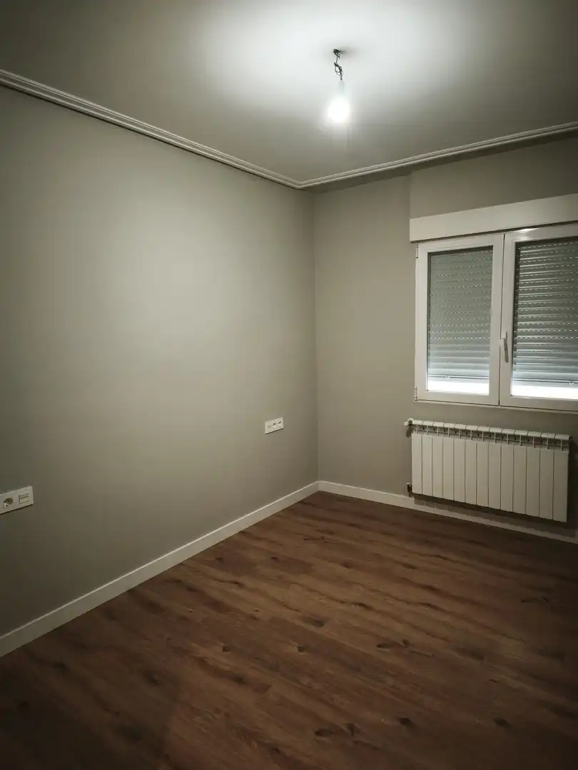 Pis en venda a Jacinto Benavente Kalea, 25, Santa Lucía Dormitori de Pis en venda en Vitoria - Gasteiz amb Calefacció, Parquet i Terrassa