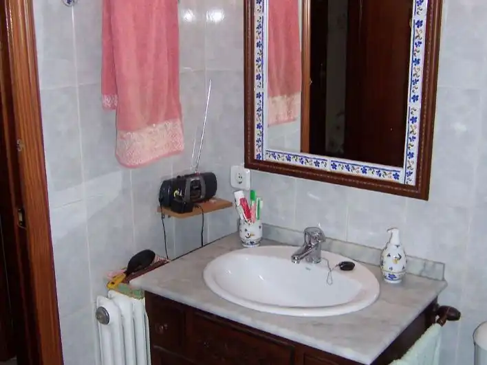 Room in Avenida de Lusitania, 4, Sur Room in Avenida de Lusitania, 4, Sur