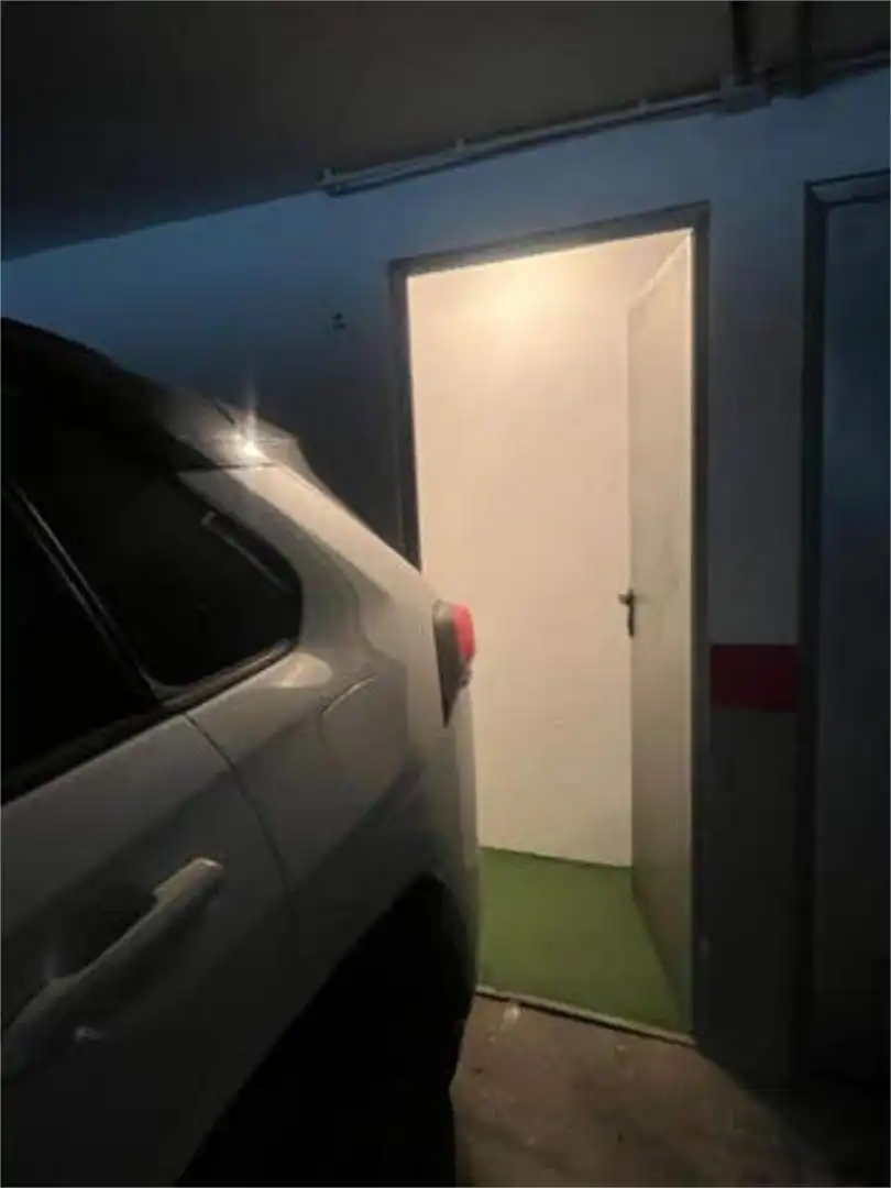 Garaje de alquiler en San Pedro - Gabriel Miró - María Guerrero Parking de Garaje de alquiler en La Línea de la Concepción