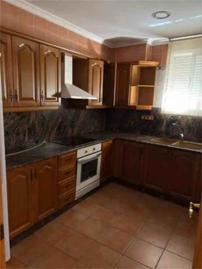 Casa o chalet de alquiler en Villar del Arzobispo Cocina de Casa o chalet de alquiler en Villar del Arzobispo con Jardín privado y Terraza