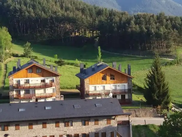 Flat for sale in Camí Ral, 37, Bellver de Cerdanya Exterior view of Flat for sale in Bellver de Cerdanya with Balcony