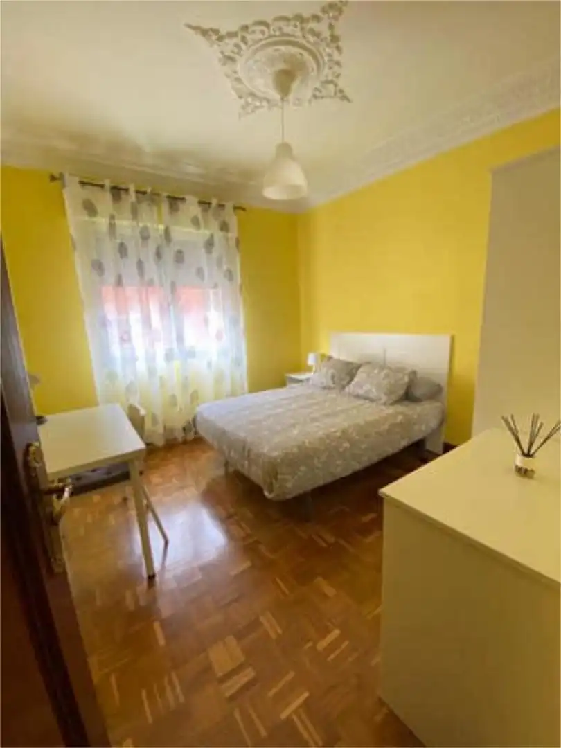 Bedroom of Flat for rent in Vitoria - Gasteiz  with Heating and Furnished
