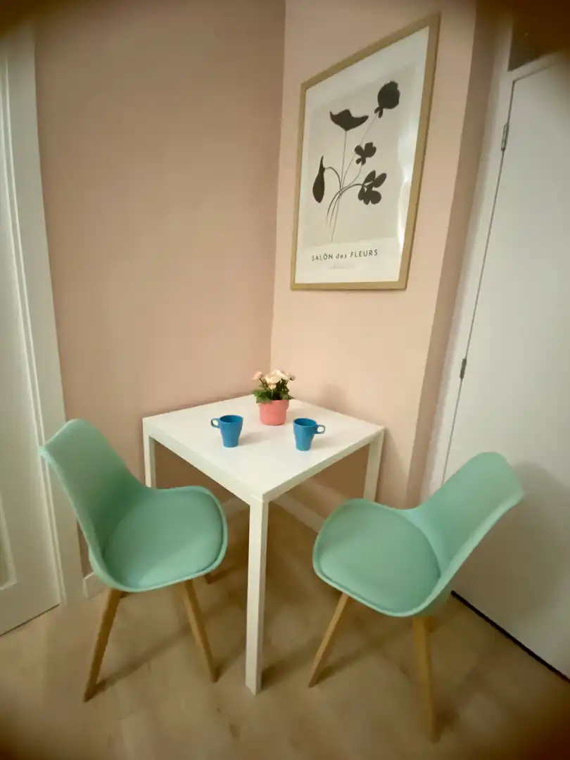 Wohnung zur Miete in Plaza Topete, El Pópulo - Santa María Esszimmer von Wohnung zur Miete in Cádiz mit Klimaanlage, Heizung und Privatgarten