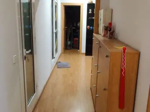 Flat for rent in Carrer de Dalmau, 19, Fondo Flat for rent in Santa Coloma de Gramenet with Air Conditioner, Parquet flooring and Terrace