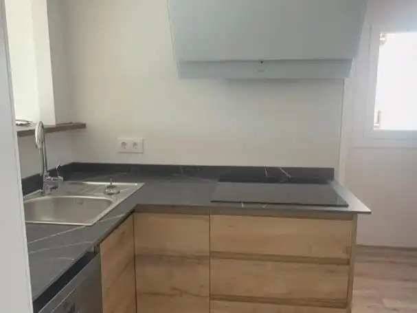 Wohnung zur Miete in Avenida de Bellavista, 10, Bellavista Küche von Wohnung zur Miete in Sevilla Capital mit Klimaanlage, Terrasse und Balkon