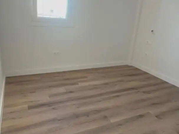 Wohnung zur Miete in Avenida de Bellavista, 10, Bellavista Schlafzimmer von Wohnung zur Miete in Sevilla Capital mit Klimaanlage, Terrasse und Balkon