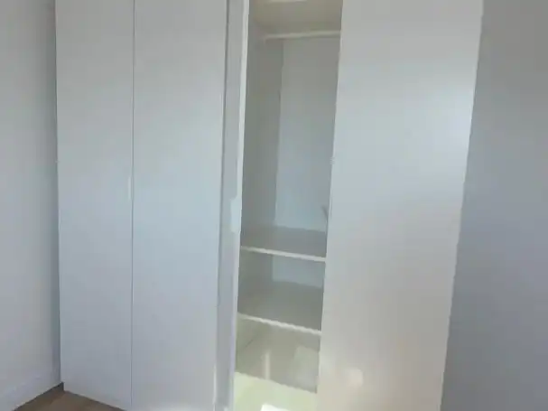 Wohnung zur Miete in Avenida de Bellavista, 10, Bellavista Schlafzimmer von Wohnung zur Miete in Sevilla Capital mit Klimaanlage, Terrasse und Balkon