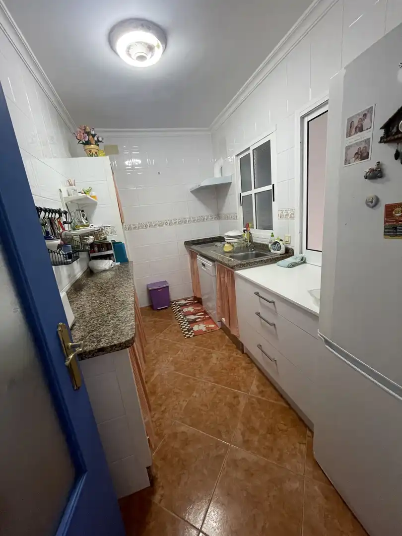 Detached homes for sale in Calle Algallarín, 17, Redondela Kitchen of Detached homes for sale in Isla Cristina with Air Conditioner, Terrace and Balcony