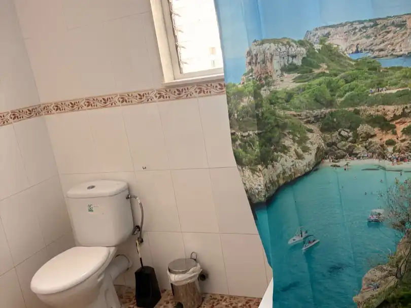 Piso de alquiler en Carretera de Gabriel Císcar, 11, Oliva pueblo Baño de Piso de alquiler en Oliva con Calefacción, Amueblado y Balcón
