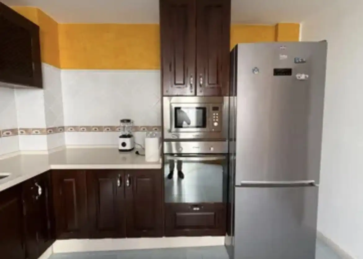 Casa adosada en venta en Calle Nueva, 56, Aznalcázar Cocina de Casa adosada en venta en Aznalcázar con Aire acondicionado, Parquet y Piscina