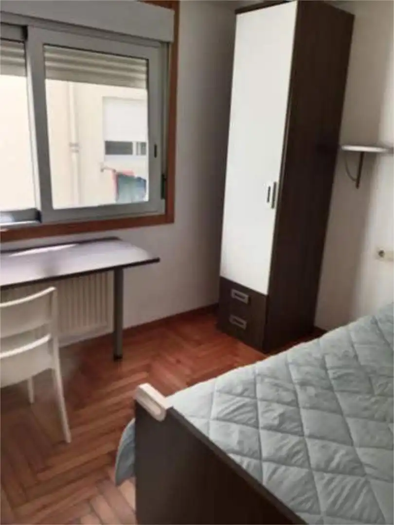 Flat for rent in Sardoma - Castrelos Bedroom of Flat for rent in Vigo with Heating, Terrace and Storage room