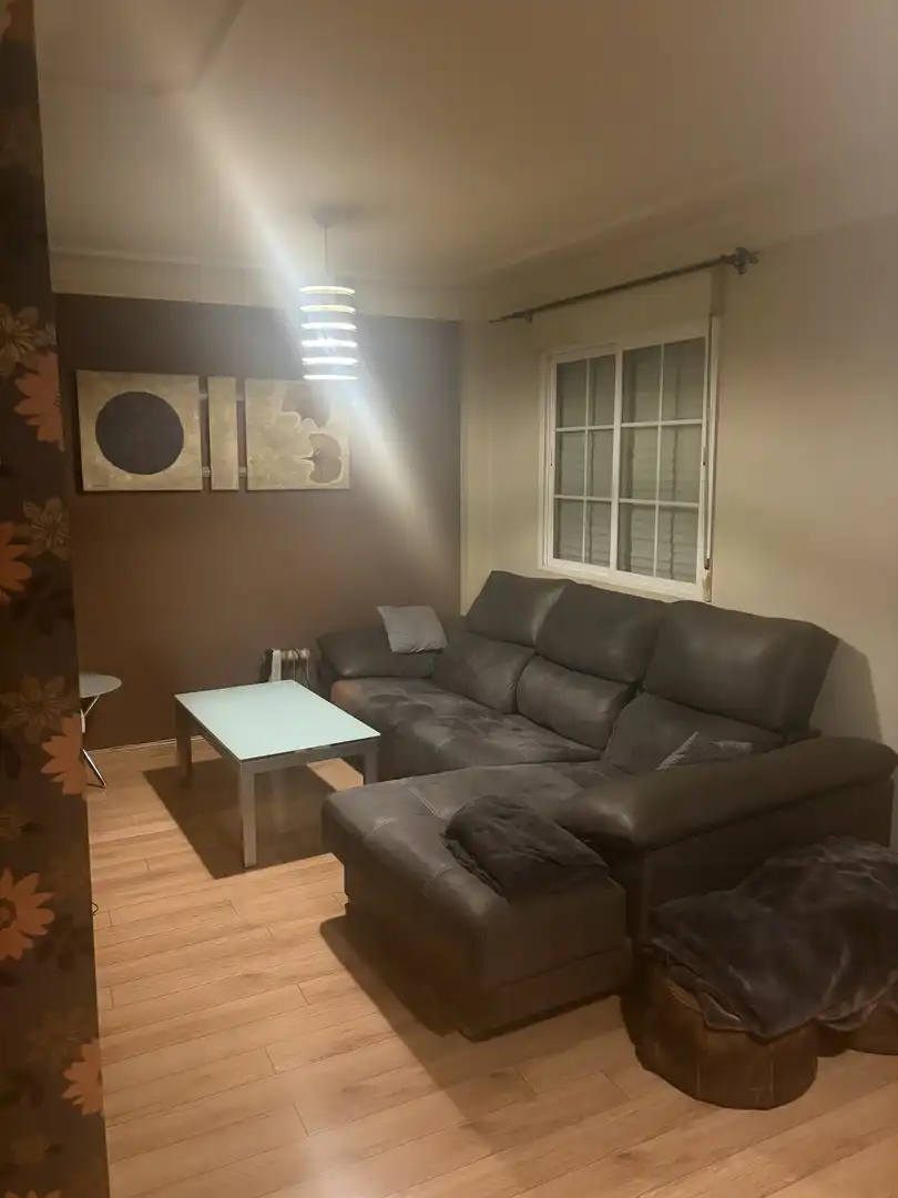 Casa adosada en venda a Calle de la Albahaca, 18, Barrio de la Vega Sala d'estar de Casa adosada en venda en Monachil amb Aire condicionat i Terrassa