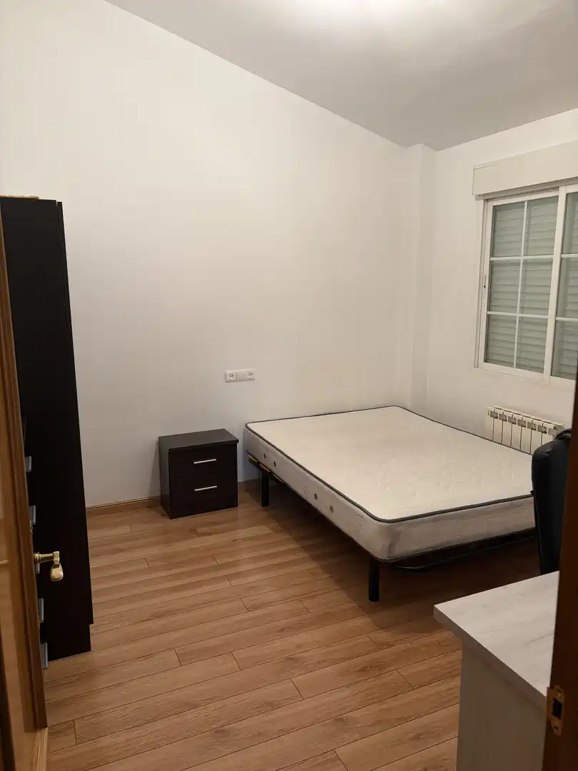 Casa adosada en venda a Calle de la Albahaca, 18, Barrio de la Vega Dormitori de Casa adosada en venda en Monachil amb Aire condicionat i Terrassa