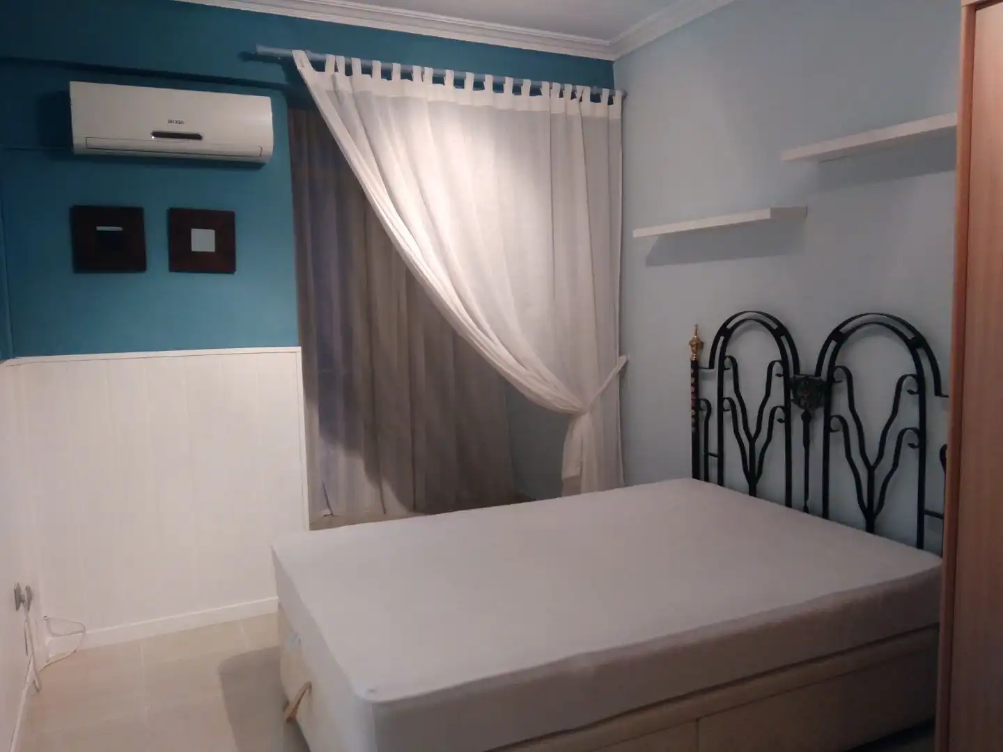Bedroom of Flat for rent in Sevilla  with Air Conditioner, Heating and Terrace