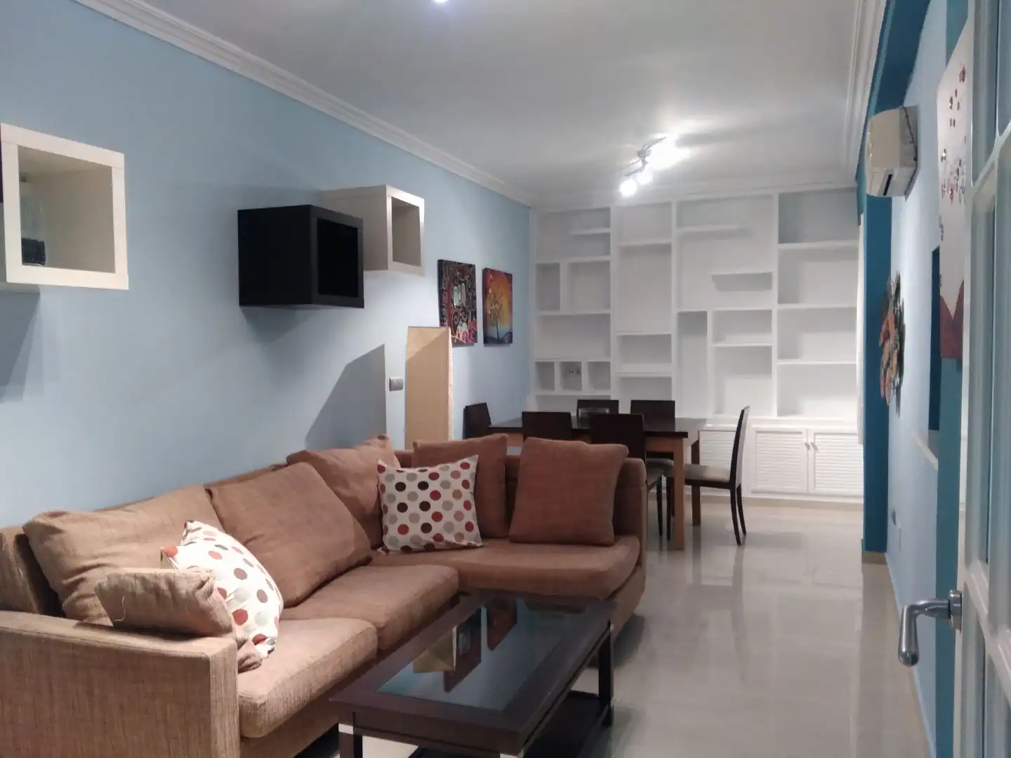 Living room of Flat for rent in Sevilla  with Air Conditioner, Heating and Terrace