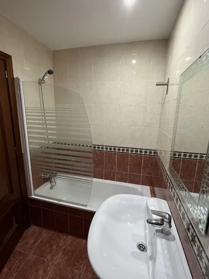 Flat for rent in Avenida de Andalucía, 3, Alcalá del Río Bathroom of Flat for rent in Alcalá del Río with Storage room, Furnished and Balcony