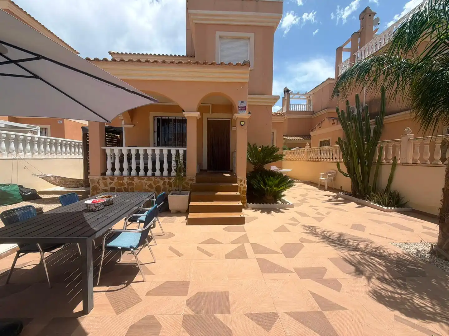 Houses for sale in Avenida de las Naciones, 42, Algorfa Exterior view of Houses for sale in Algorfa with Air Conditioner and Terrace
